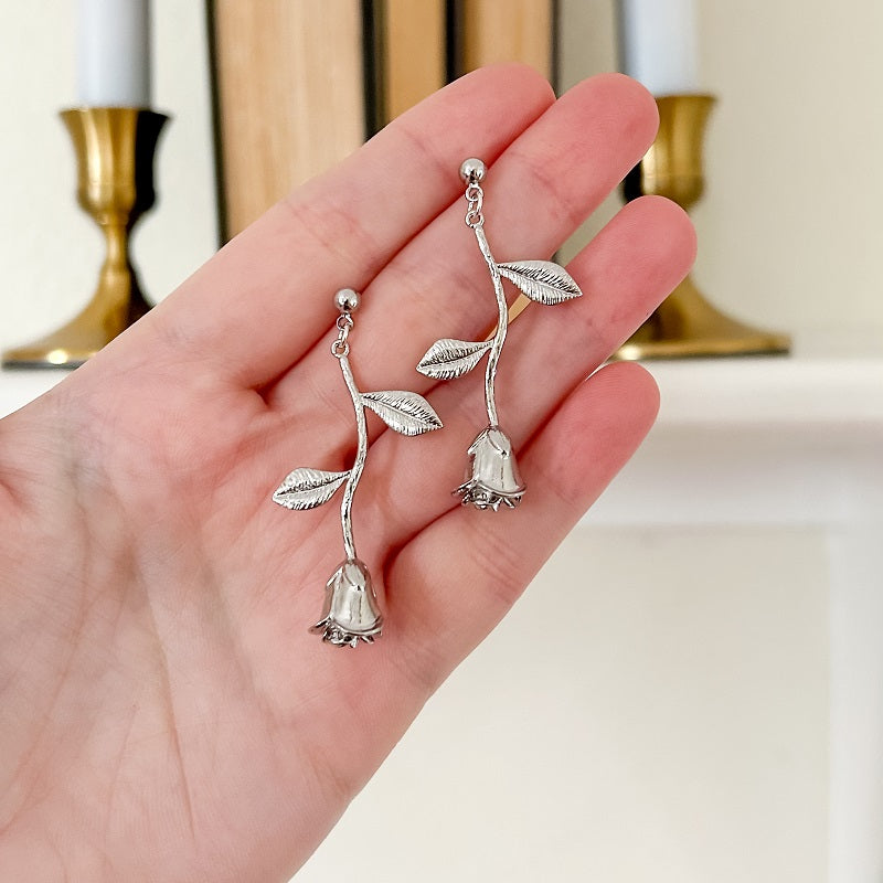 Queen of Flowers Dangle Earrings (Silver)