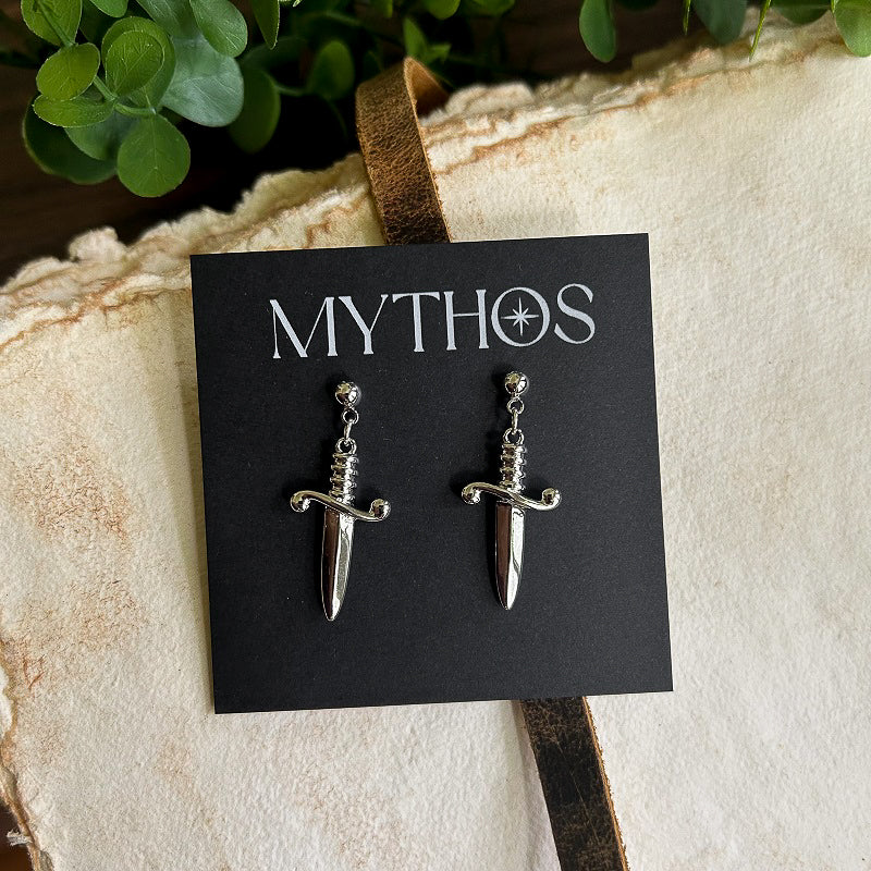 Dirk Dangle Earrings (Silver)
